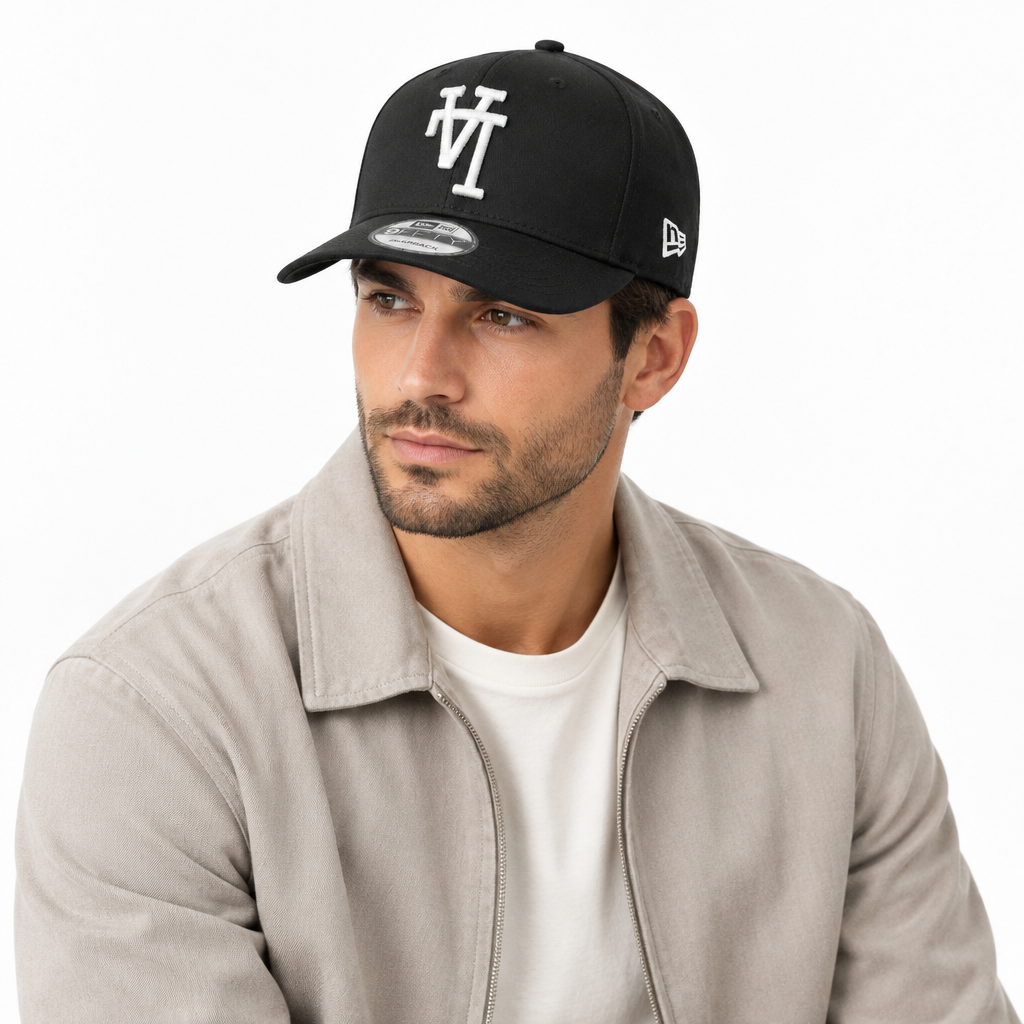 Male model wearing the black cap